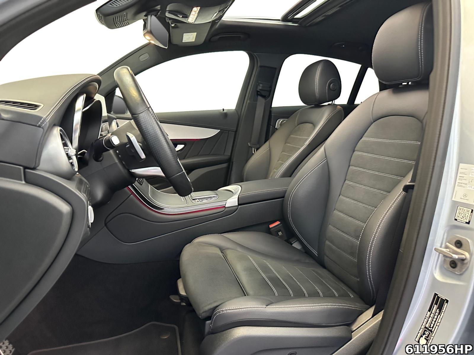 Fahrzeugabbildung Mercedes-Benz GLC 300 d 4M Coupé AMG AHK Schiebedach Burmester