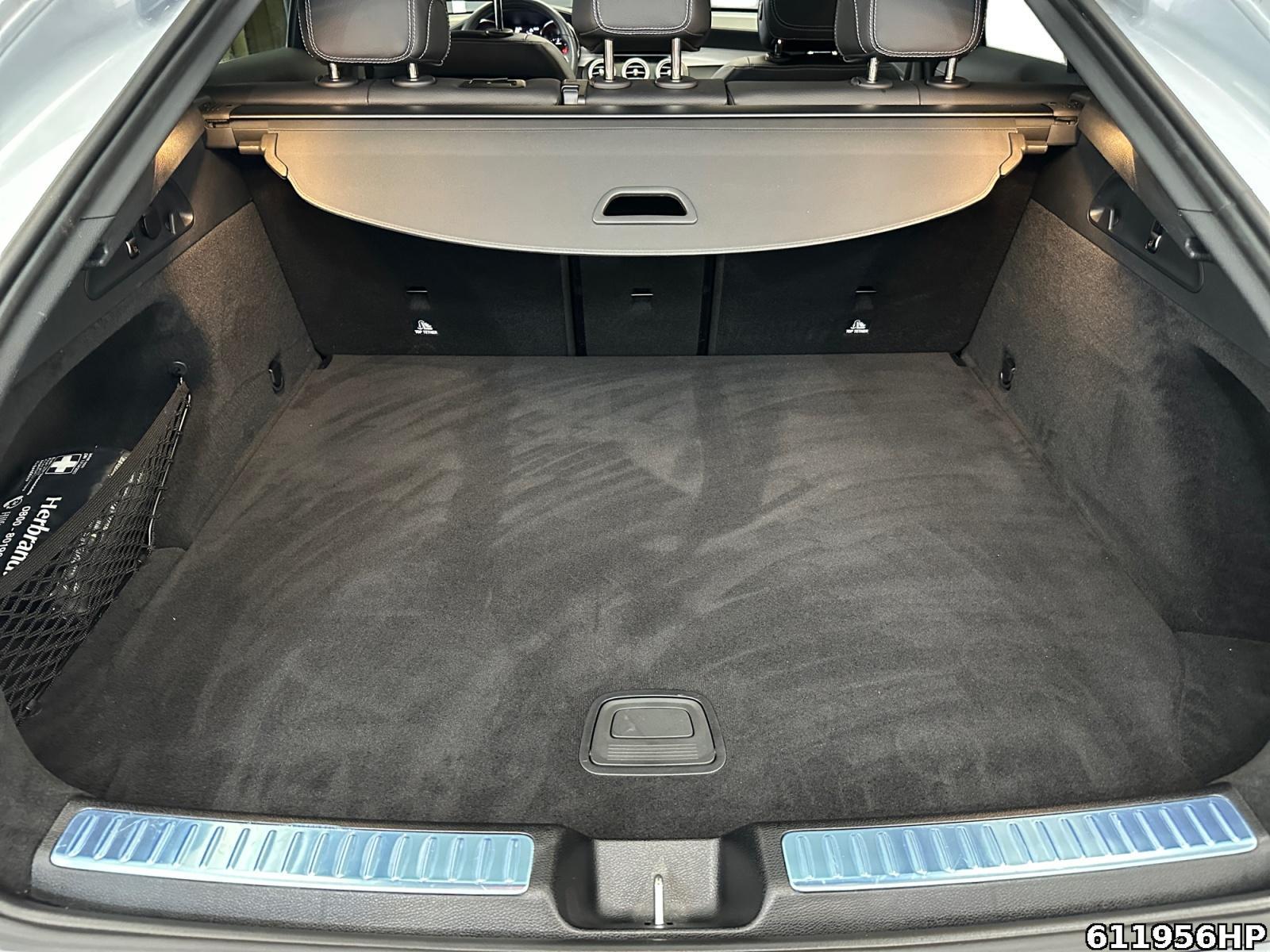 Fahrzeugabbildung Mercedes-Benz GLC 300 d 4M Coupé AMG AHK Schiebedach Burmester