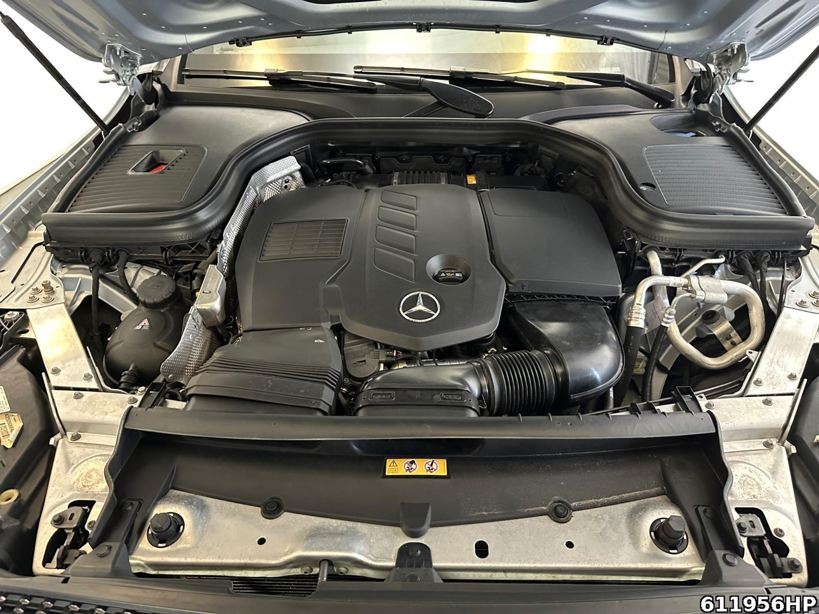 Fahrzeugabbildung Mercedes-Benz GLC 300 d 4M Coupé AMG AHK Schiebedach Burmester