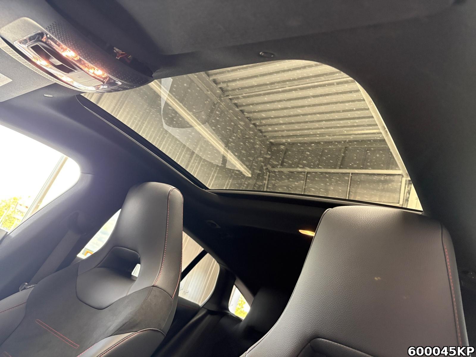Fahrzeugabbildung Mercedes-Benz CLA 200 Shooting Brake AMG Line