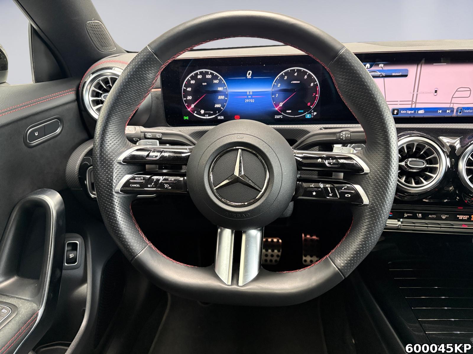 Fahrzeugabbildung Mercedes-Benz CLA 200 Shooting Brake AMG Line