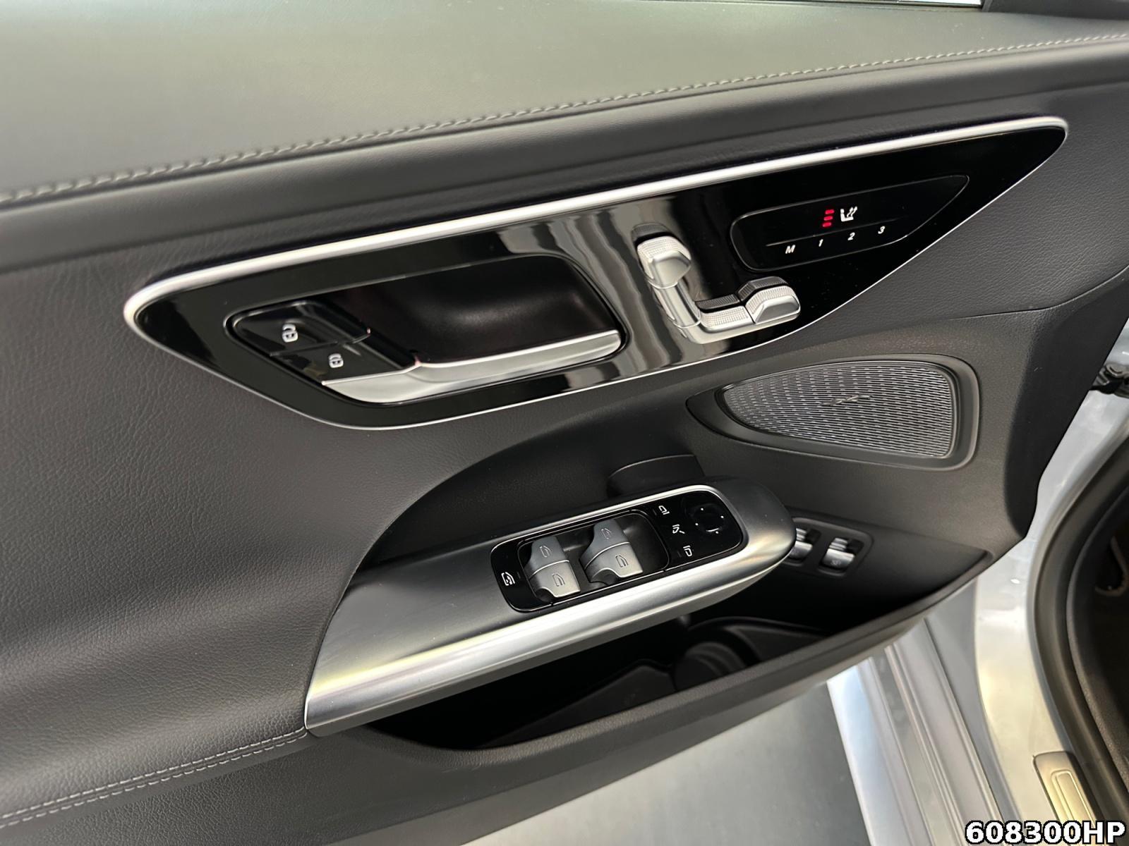 Fahrzeugabbildung Mercedes-Benz C 300 T e AMG Line Panorama DISTRONIC AHK Night