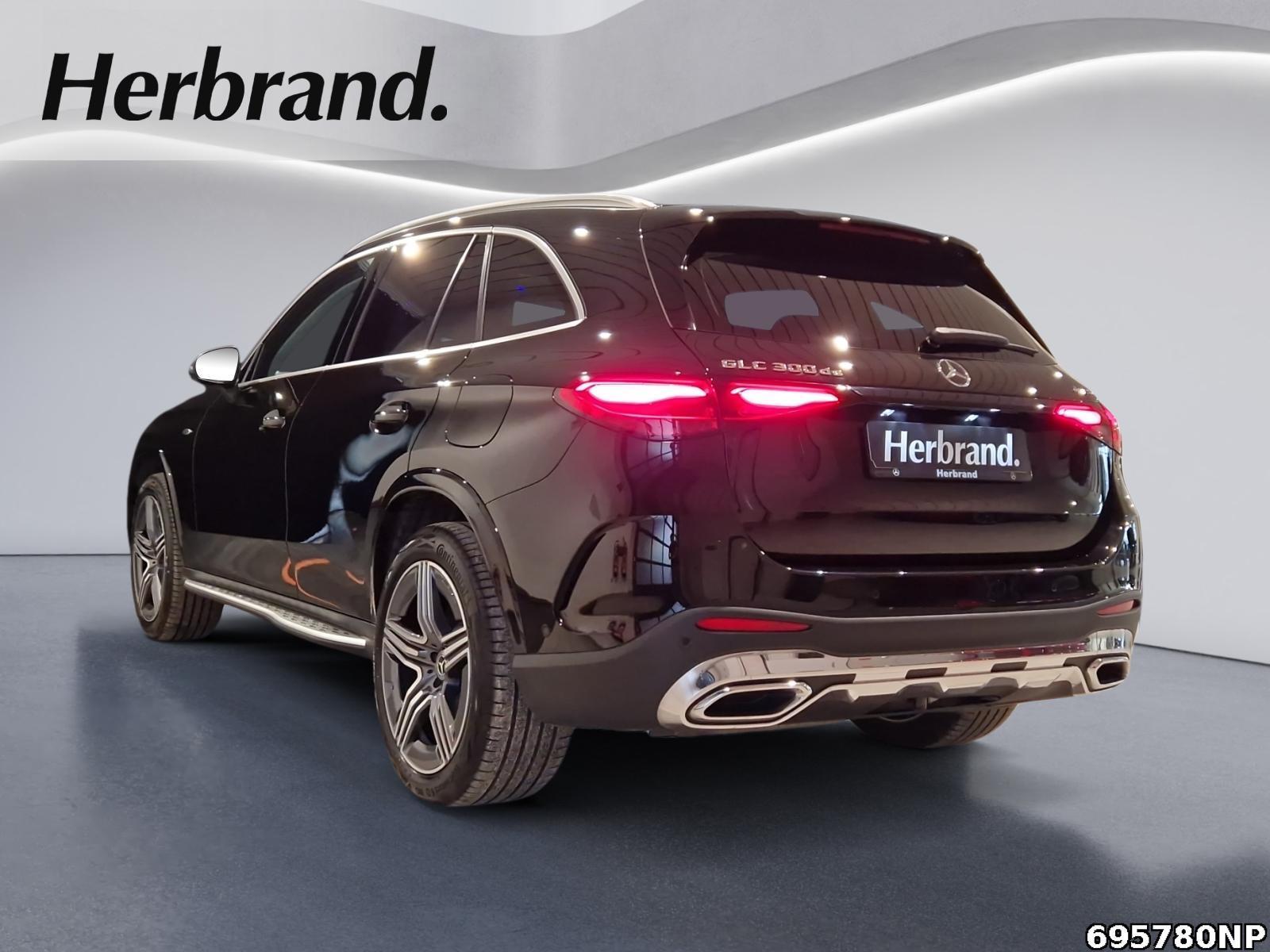 Fahrzeugabbildung Mercedes-Benz GLC 300 de 4M AMG Pano AHK 360° Memory CarPlay