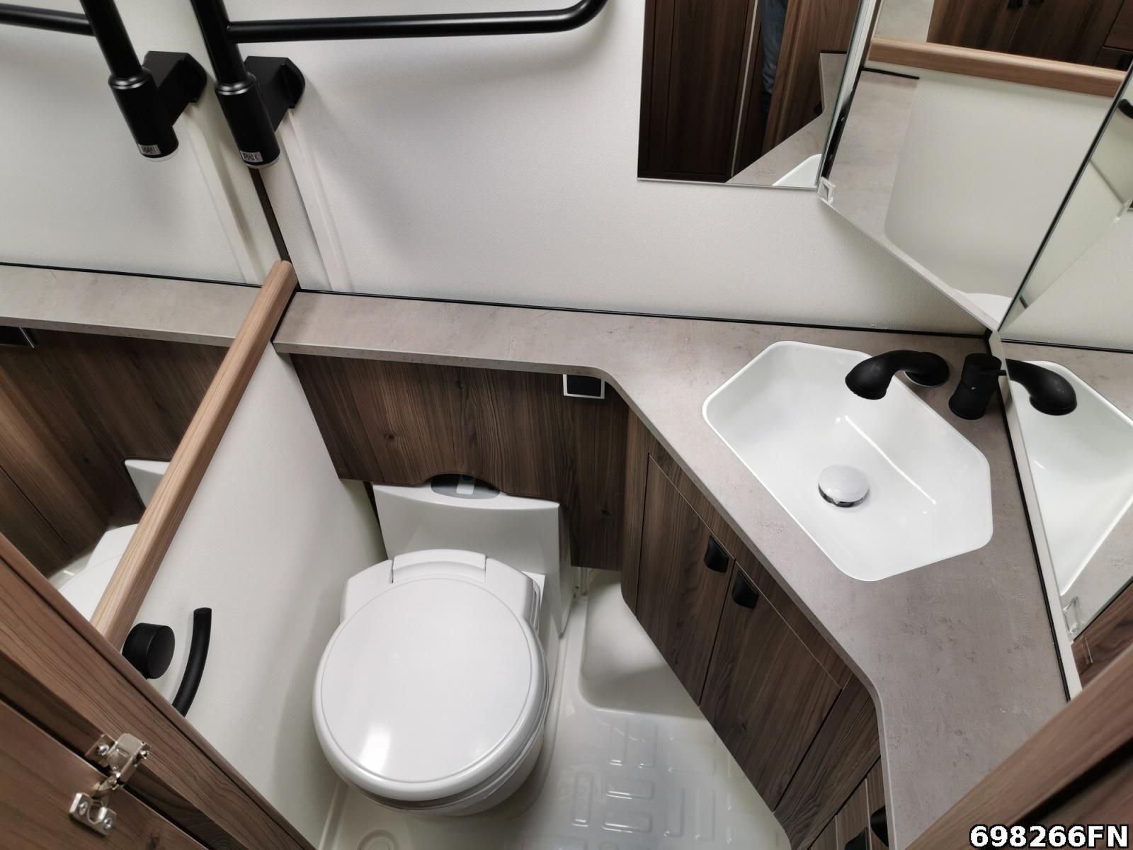 Fahrzeugabbildung Kabe Royal 560 GLE B2 2027