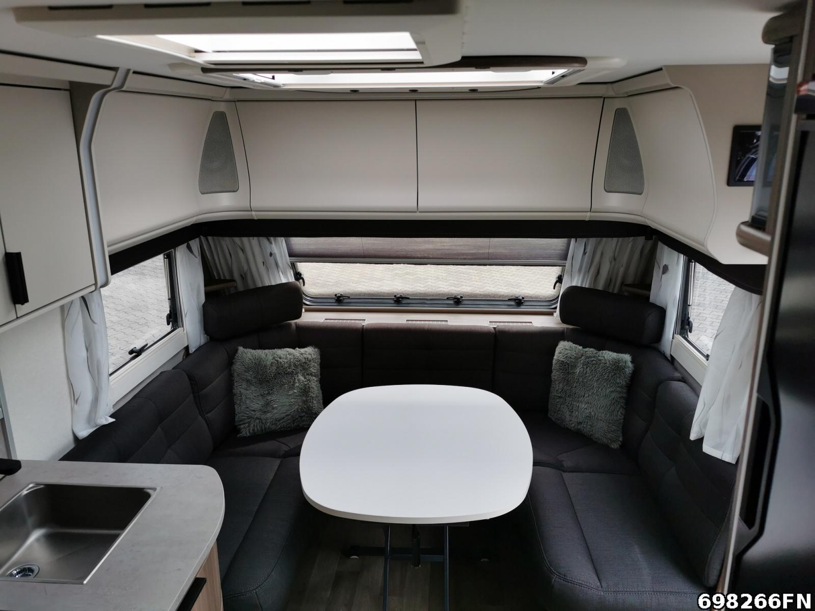 Fahrzeugabbildung Kabe Royal 560 GLE B2 2027