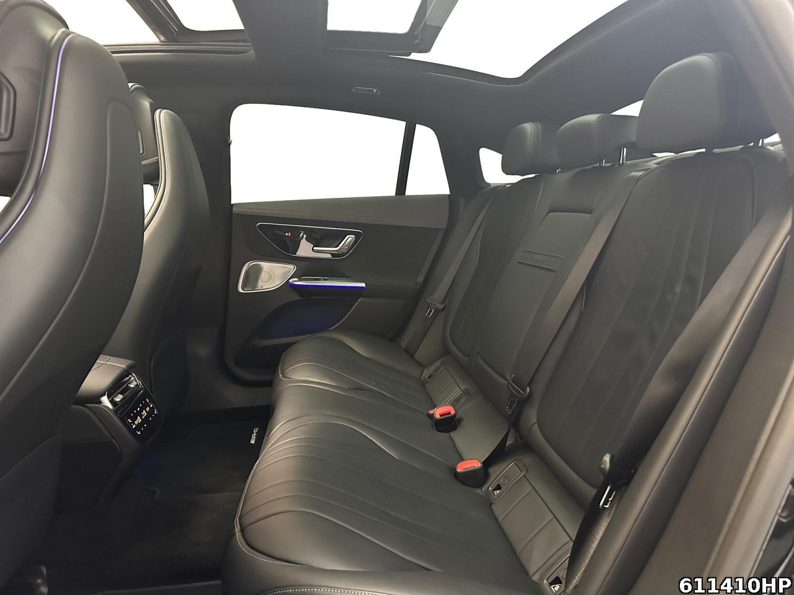 Fahrzeugabbildung Mercedes-Benz EQE 4M AMG Pano Burmester 21