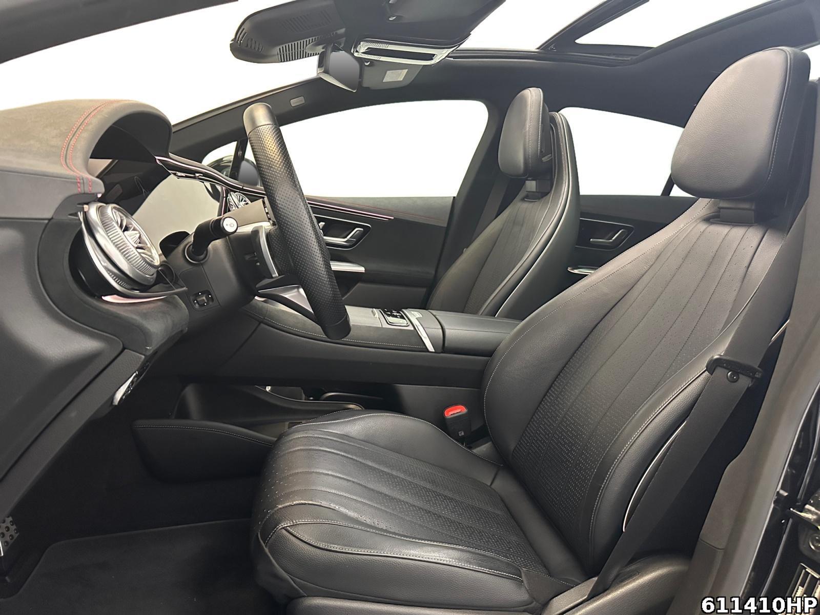 Fahrzeugabbildung Mercedes-Benz EQE 4M AMG Pano Burmester 21