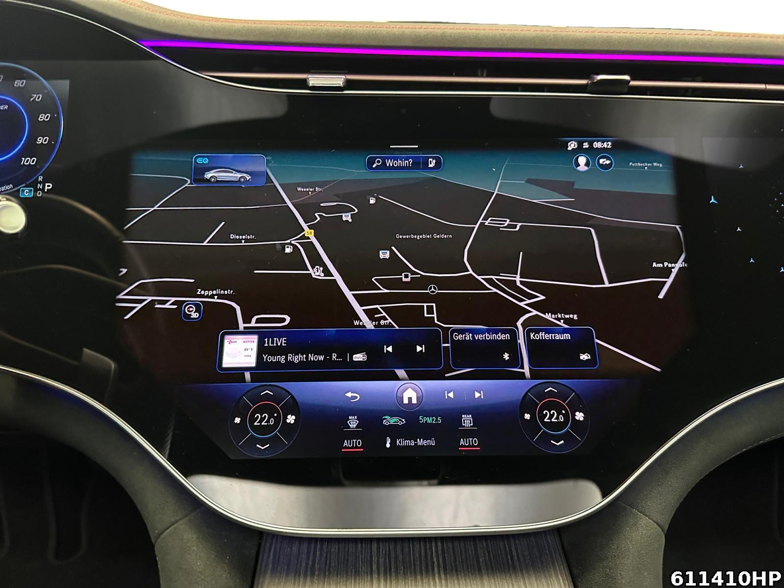 Fahrzeugabbildung Mercedes-Benz EQE 4M AMG Pano Burmester 21