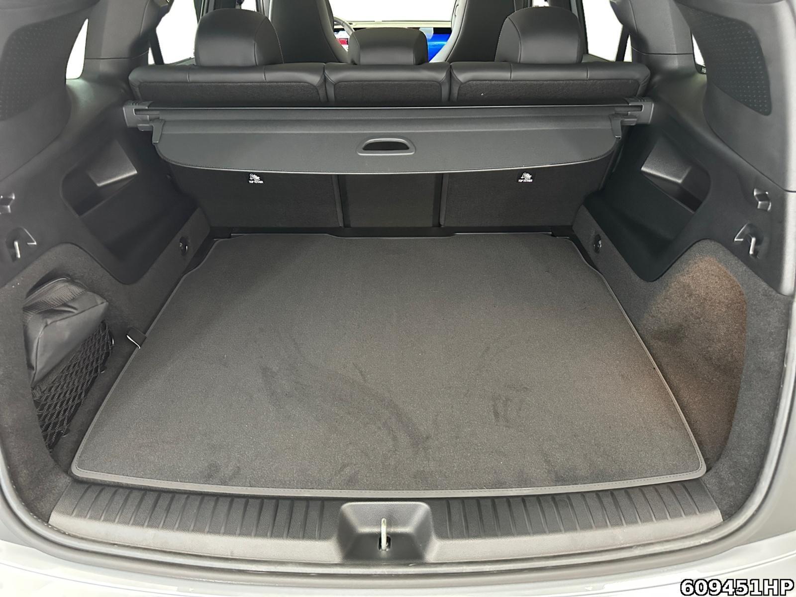 Fahrzeugabbildung Mercedes-Benz GLB 220 4 Matic +AMG-LINE+PREMIUM-PLUS+NIGHT+