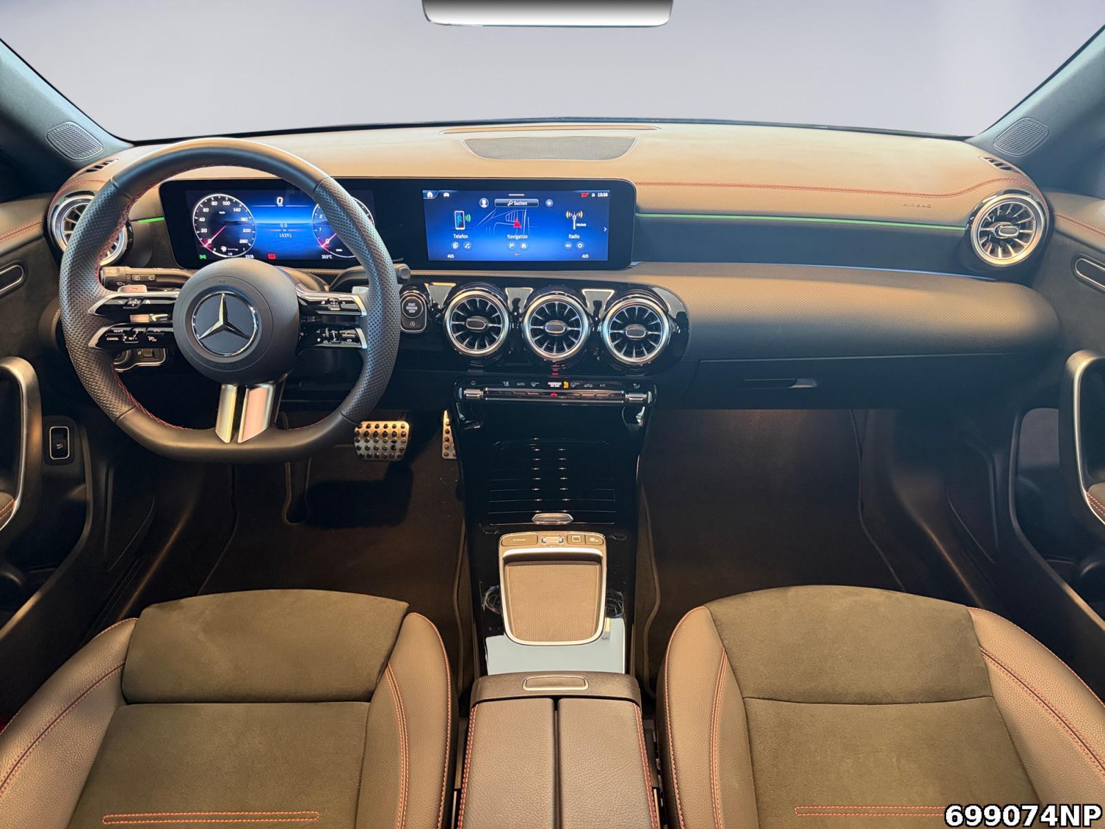 Fahrzeugabbildung Mercedes-Benz CLA 180 Shooting Brake AMG Ambiente LED Lenkradhzg KEYLESS.