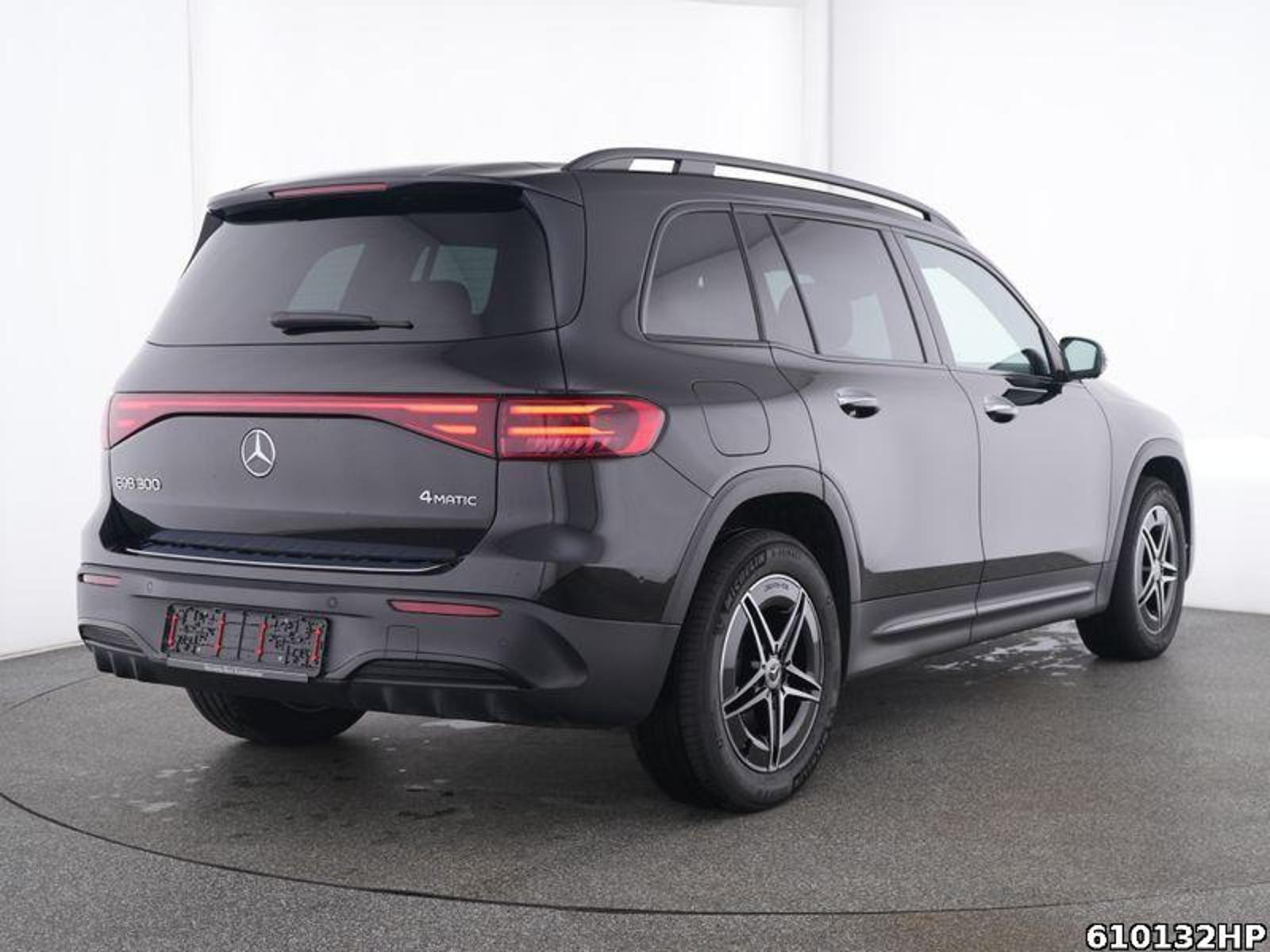 Fahrzeugabbildung Mercedes-Benz EQB 4M AMG 7Sitzer Burmester Memory HUD 360