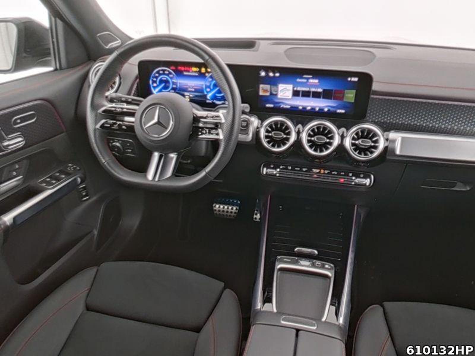Fahrzeugabbildung Mercedes-Benz EQB 4M AMG 7Sitzer Burmester Memory HUD 360