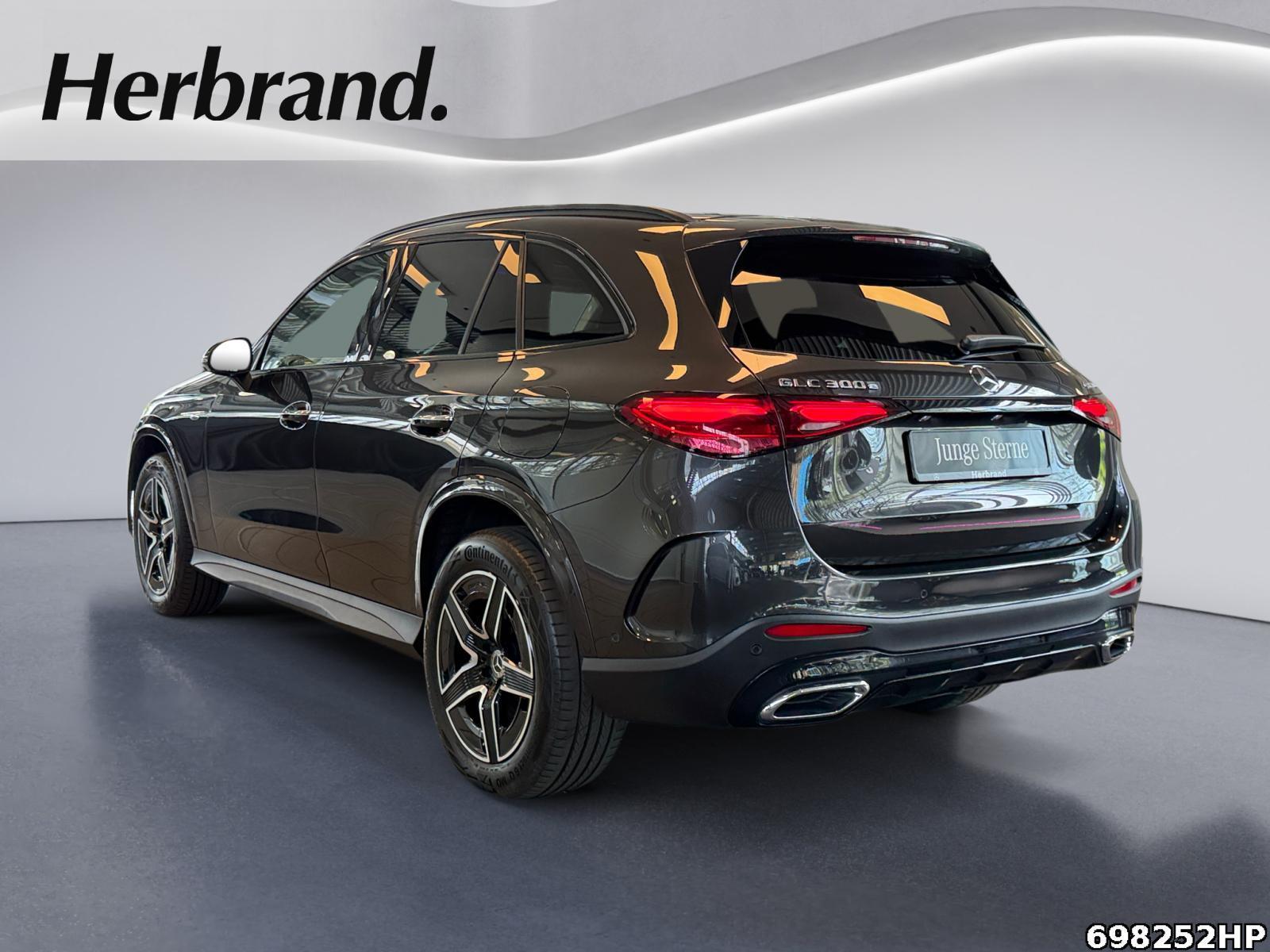 Fahrzeugabbildung Mercedes-Benz GLC 300 e 4M AMG Line AHK Nght DIGITAL Pano