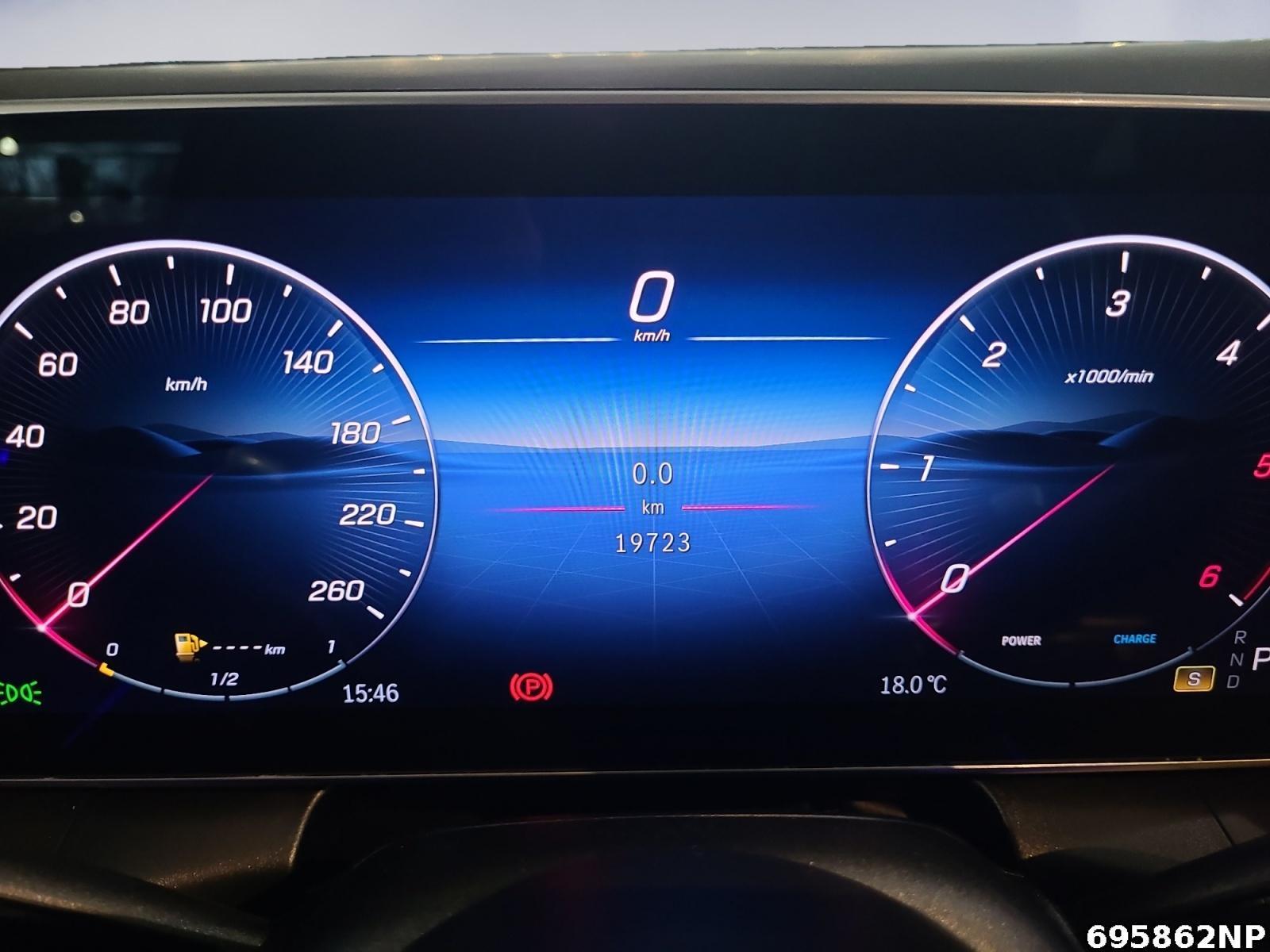 Fahrzeugabbildung Mercedes-Benz GLC 300 d 4M AMG AHK Digital Light Night Distro