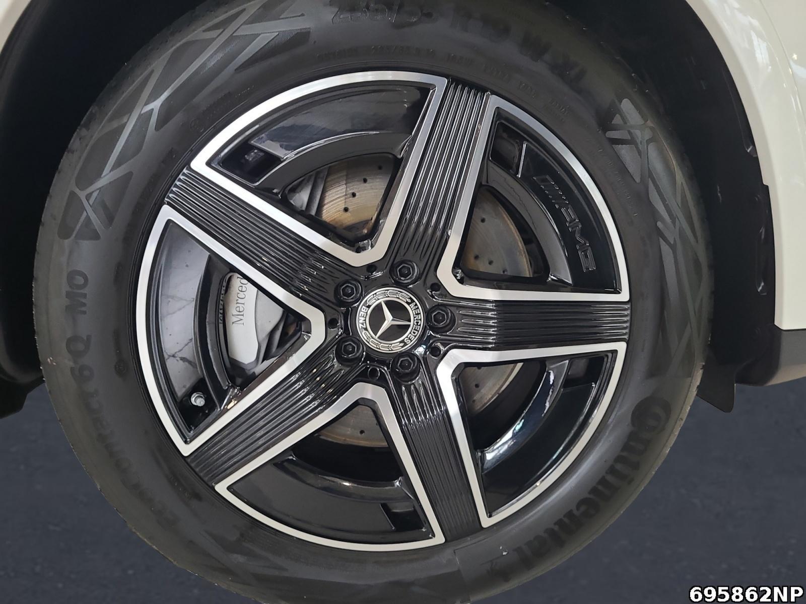 Fahrzeugabbildung Mercedes-Benz GLC 300 d 4M AMG AHK Digital Light Night Distro