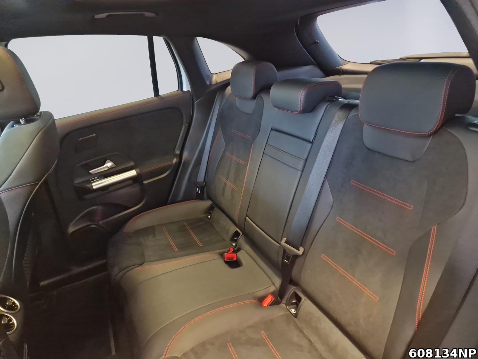 Fahrzeugabbildung Mercedes-Benz EQA AMG Pano KEYLESS 360° Night Lenkradhzg.