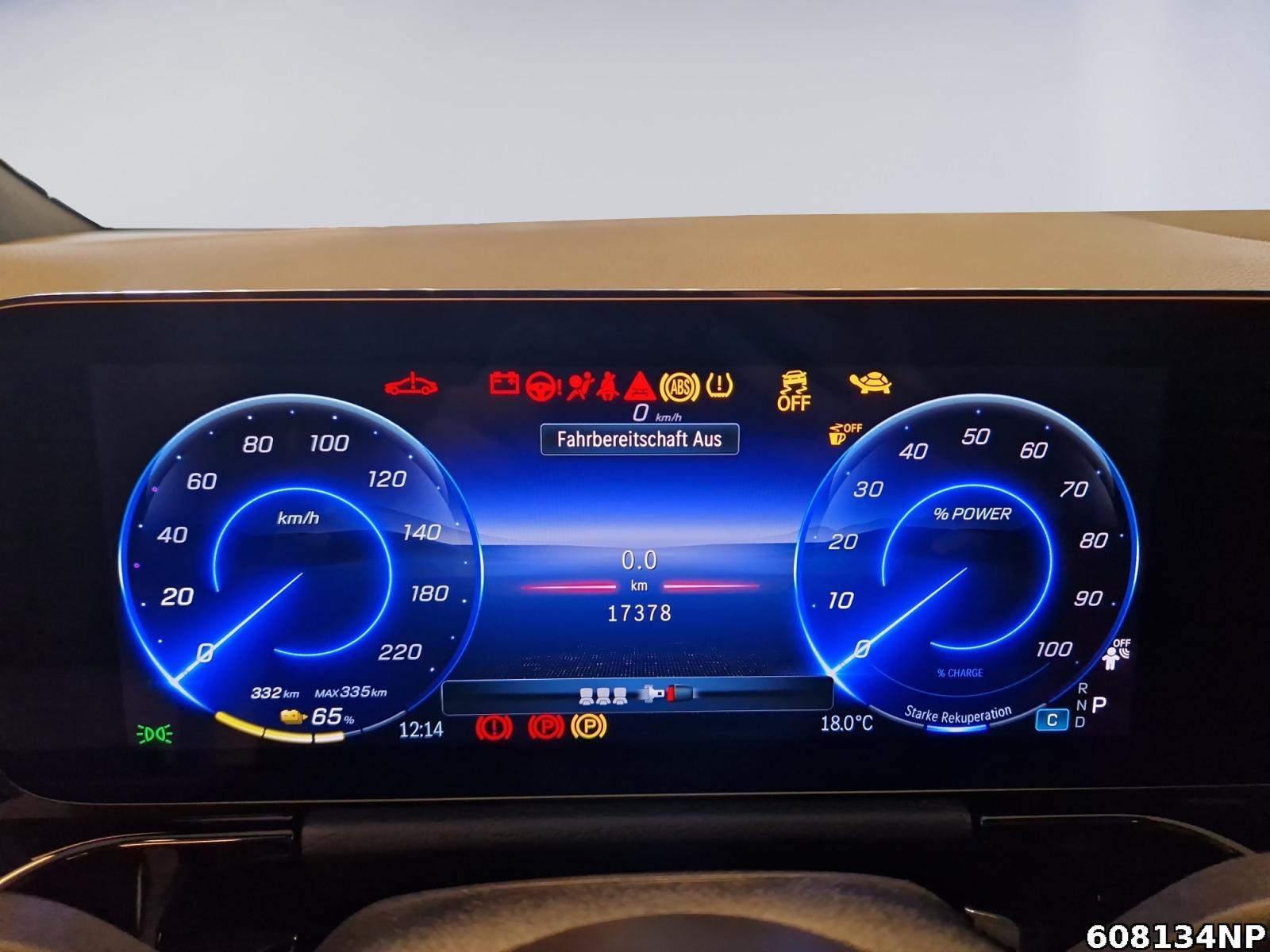 Fahrzeugabbildung Mercedes-Benz EQA AMG Pano KEYLESS 360° Night Lenkradhzg.