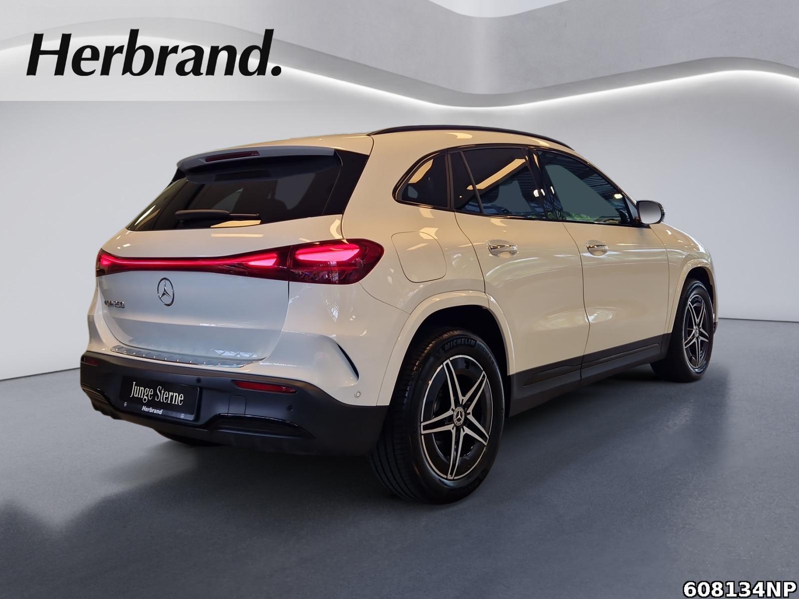 Fahrzeugabbildung Mercedes-Benz EQA AMG Pano KEYLESS 360° Night Lenkradhzg.