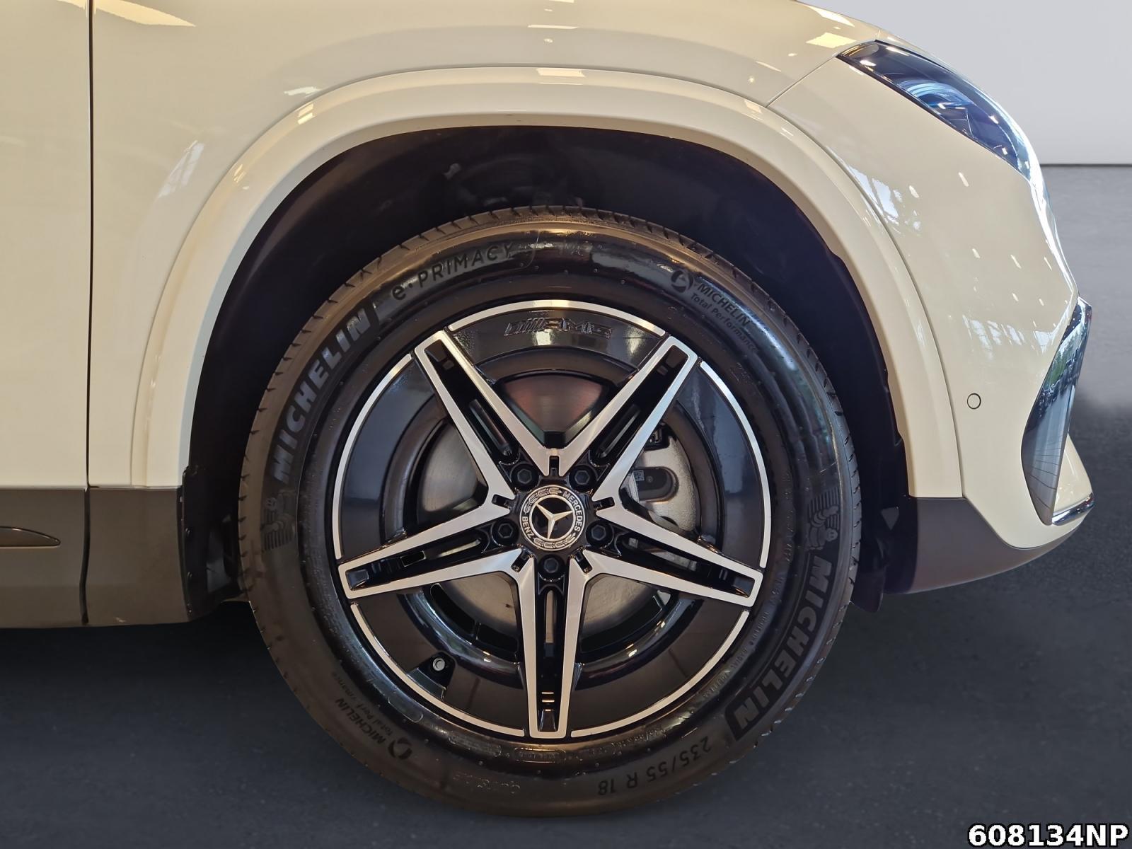 Fahrzeugabbildung Mercedes-Benz EQA AMG Pano KEYLESS 360° Night Lenkradhzg.