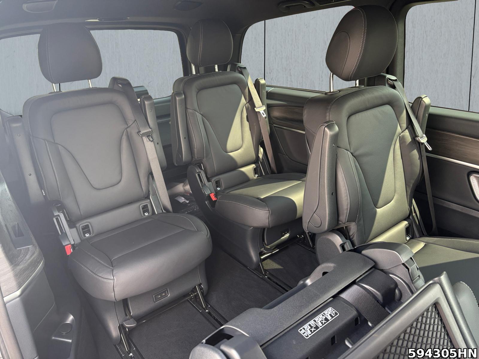 Fahrzeugabbildung Mercedes-Benz V 300 AVG/L *STANDHEIZ*BURMESTER*360° KAM*AHK*