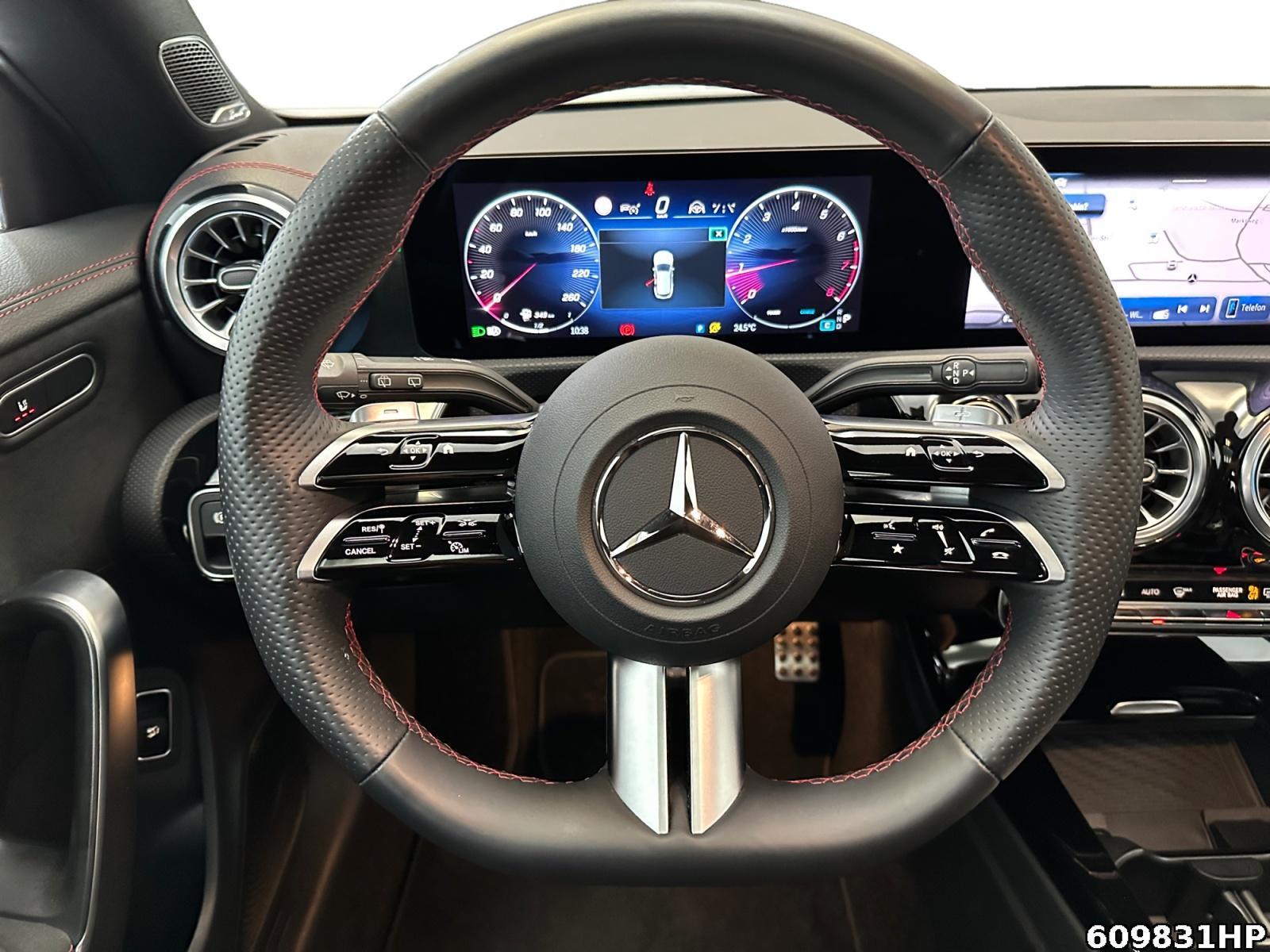 Fahrzeugabbildung Mercedes-Benz CLA 180 SB AMG AHK Night Pano Burmester Distron