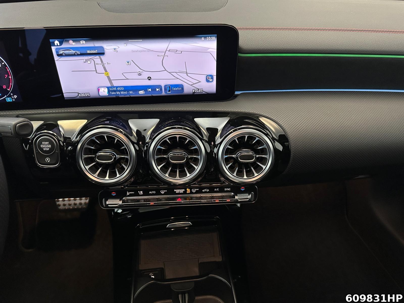 Fahrzeugabbildung Mercedes-Benz CLA 180 SB AMG AHK Night Pano Burmester Distron