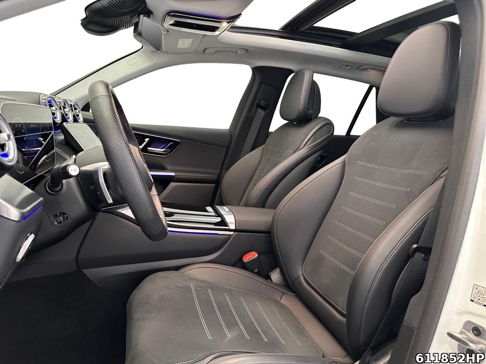 Fahrzeugabbildung Mercedes-Benz GLC 300 e AMG Pano AHK Burmester Digital-Light