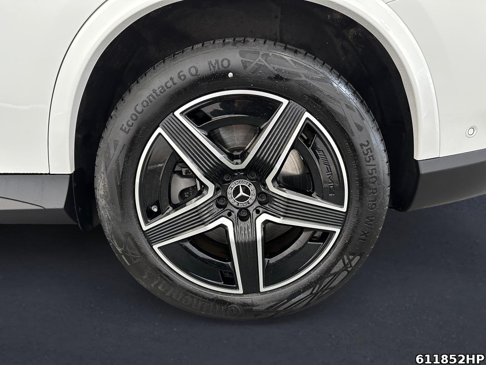 Fahrzeugabbildung Mercedes-Benz GLC 300 e AMG Pano AHK Burmester Digital-Light