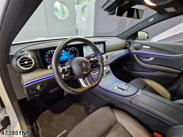 Fahrzeugabbildung Mercedes-Benz E 200 T AMG AHK RFK Widescreen Schiebedach 19