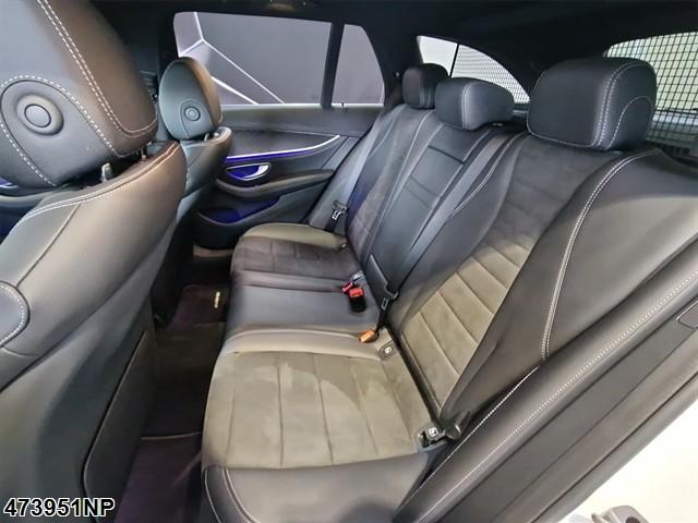 Fahrzeugabbildung Mercedes-Benz E 200 T AMG AHK RFK Widescreen Schiebedach 19