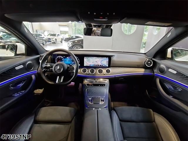 Fahrzeugabbildung Mercedes-Benz E 200 T AMG AHK RFK Widescreen Schiebedach 19