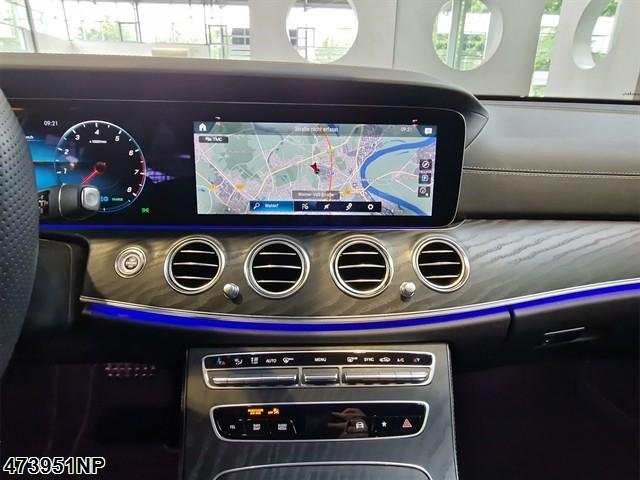 Fahrzeugabbildung Mercedes-Benz E 200 T AMG AHK RFK Widescreen Schiebedach 19