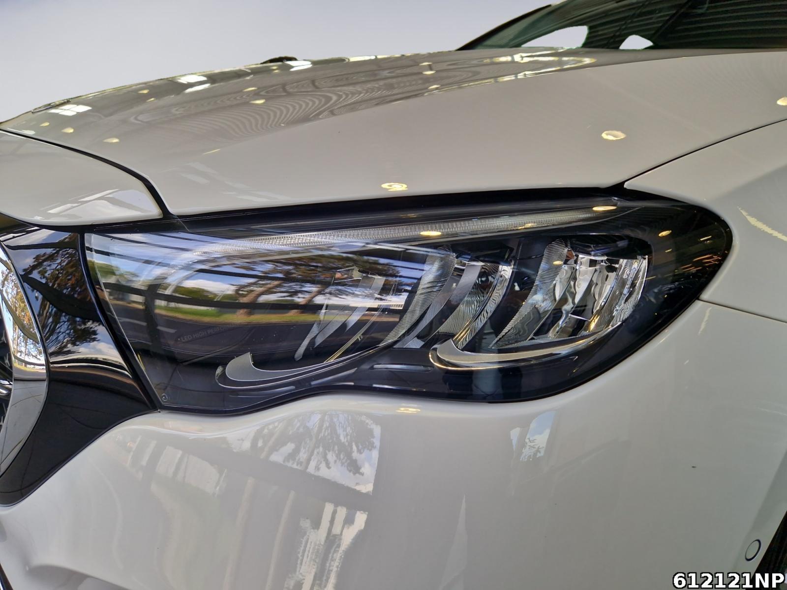 Fahrzeugabbildung Mercedes-Benz E 300 e Avantgarde Distronic Keyless Kamera LED