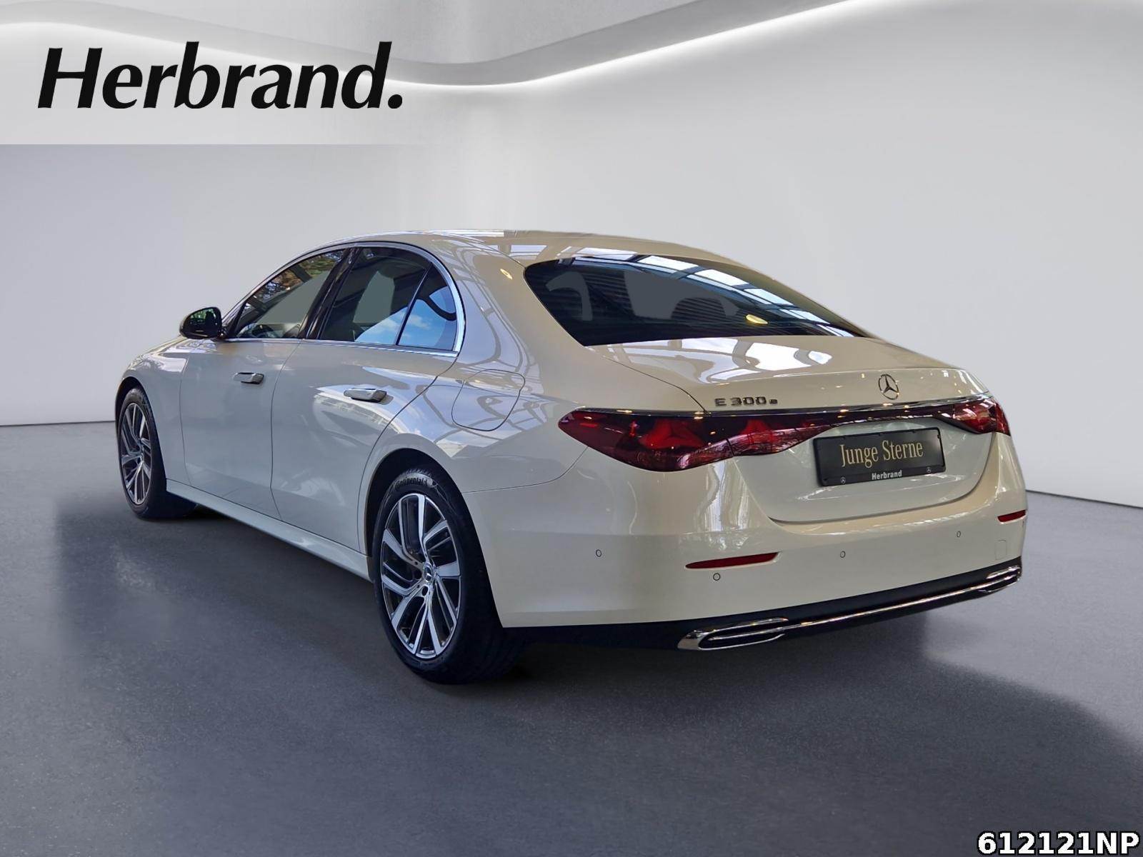 Fahrzeugabbildung Mercedes-Benz E 300 e Avantgarde Distronic Keyless Kamera LED