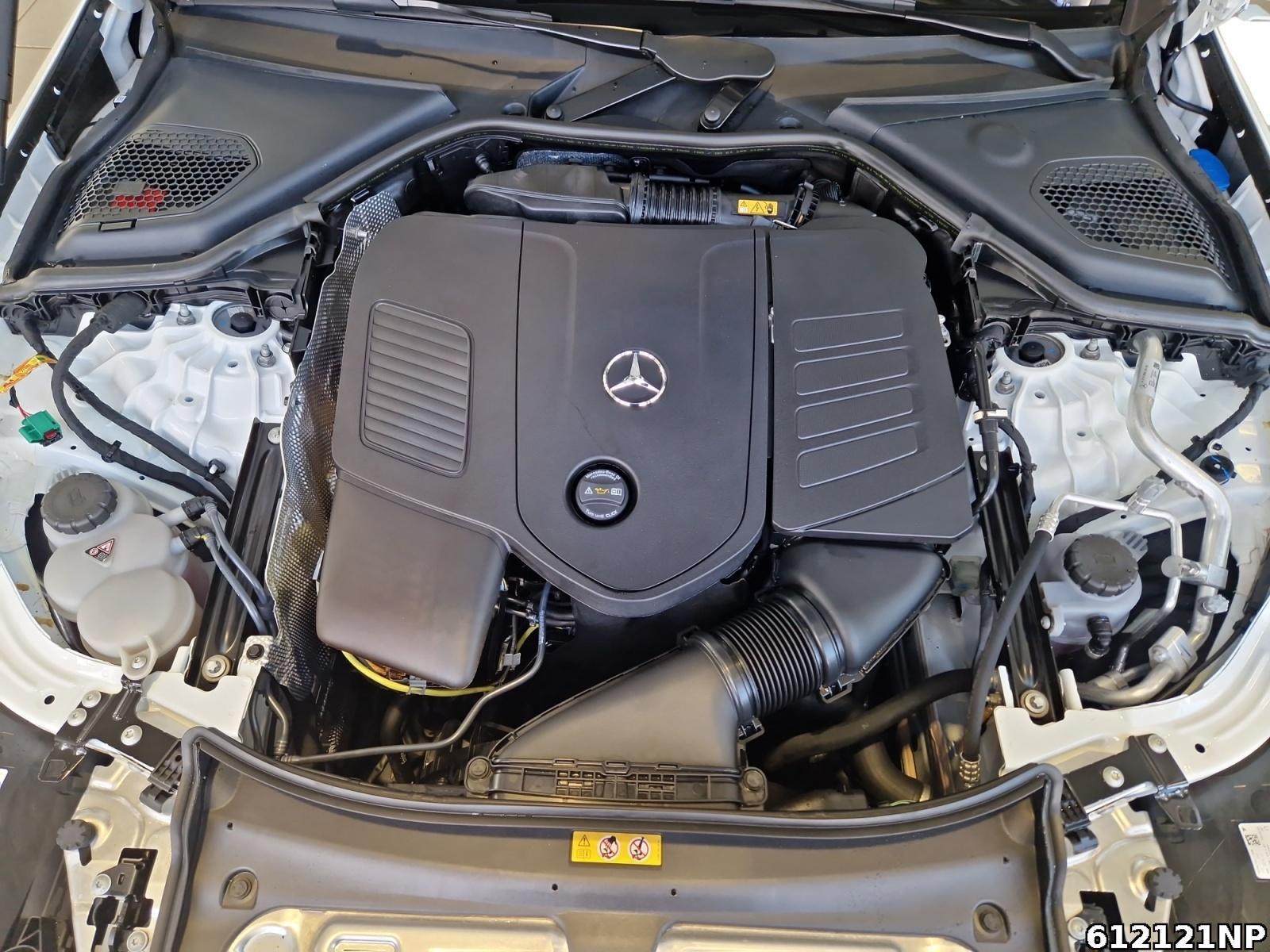 Fahrzeugabbildung Mercedes-Benz E 300 e Avantgarde Distronic Keyless Kamera LED