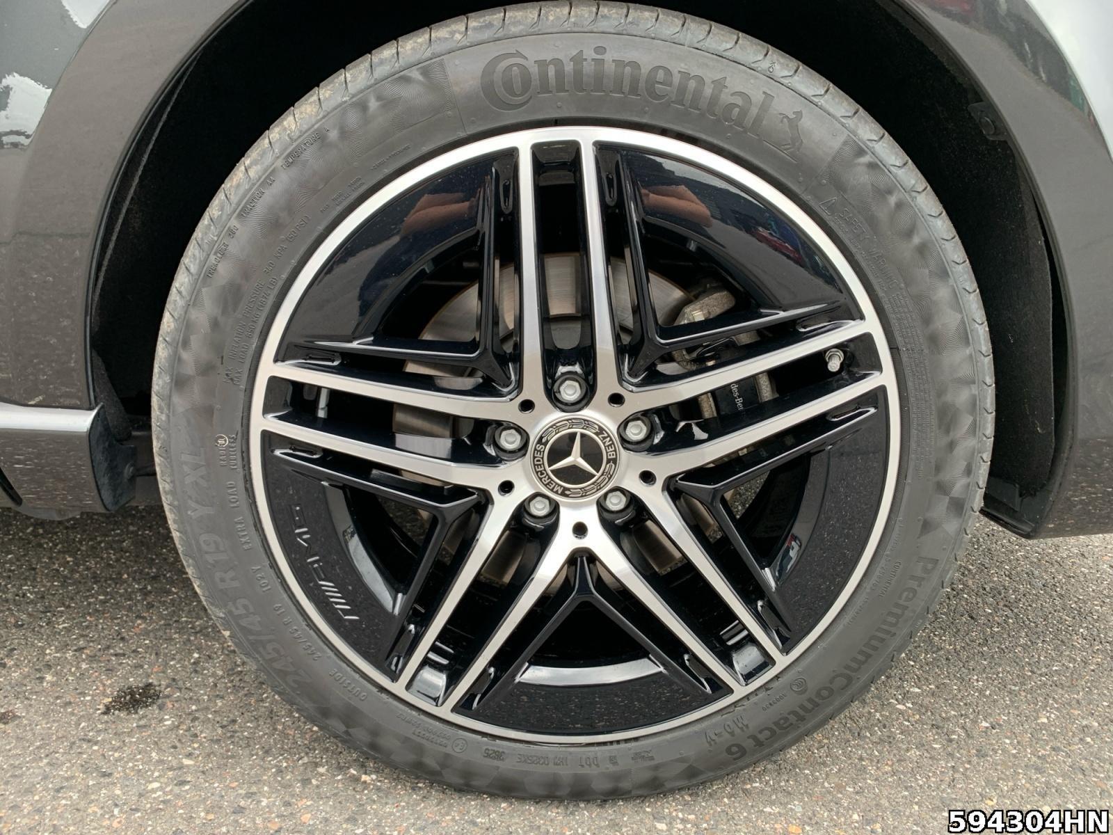 Fahrzeugabbildung Mercedes-Benz V 250 AVG/L AMG *7 SITZE*STANDHEIZ*AHK*BURMESTER