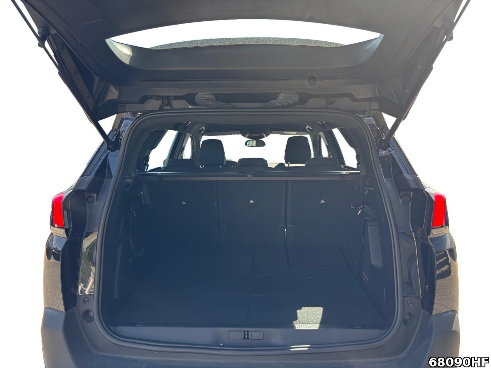 Fahrzeugabbildung Peugeot 5008 Active +7SITZER+STARTSTOPP+BLUETOOTH+LED+