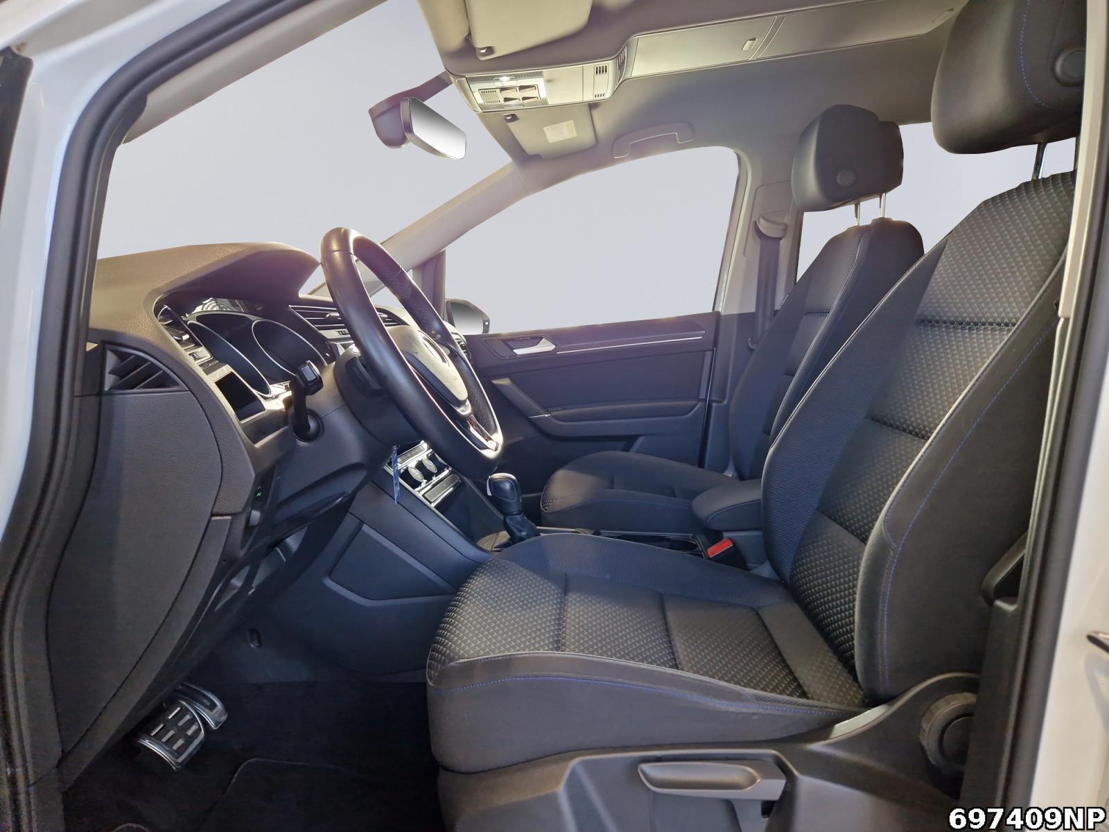 Fahrzeugabbildung Volkswagen Touran 2.0 TDI United 7 Sitzer AHK Navi DAB+