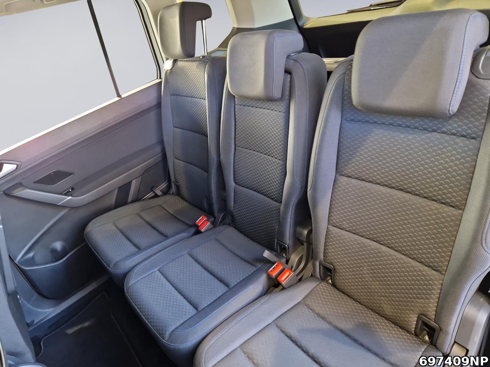 Fahrzeugabbildung Volkswagen Touran 2.0 TDI United 7 Sitzer AHK Navi DAB+