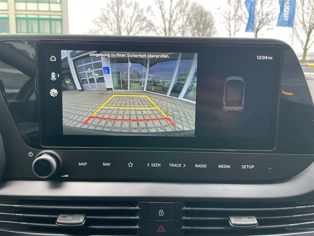 Fahrzeugabbildung Hyundai BAYON Trend > Automatik > Navigation