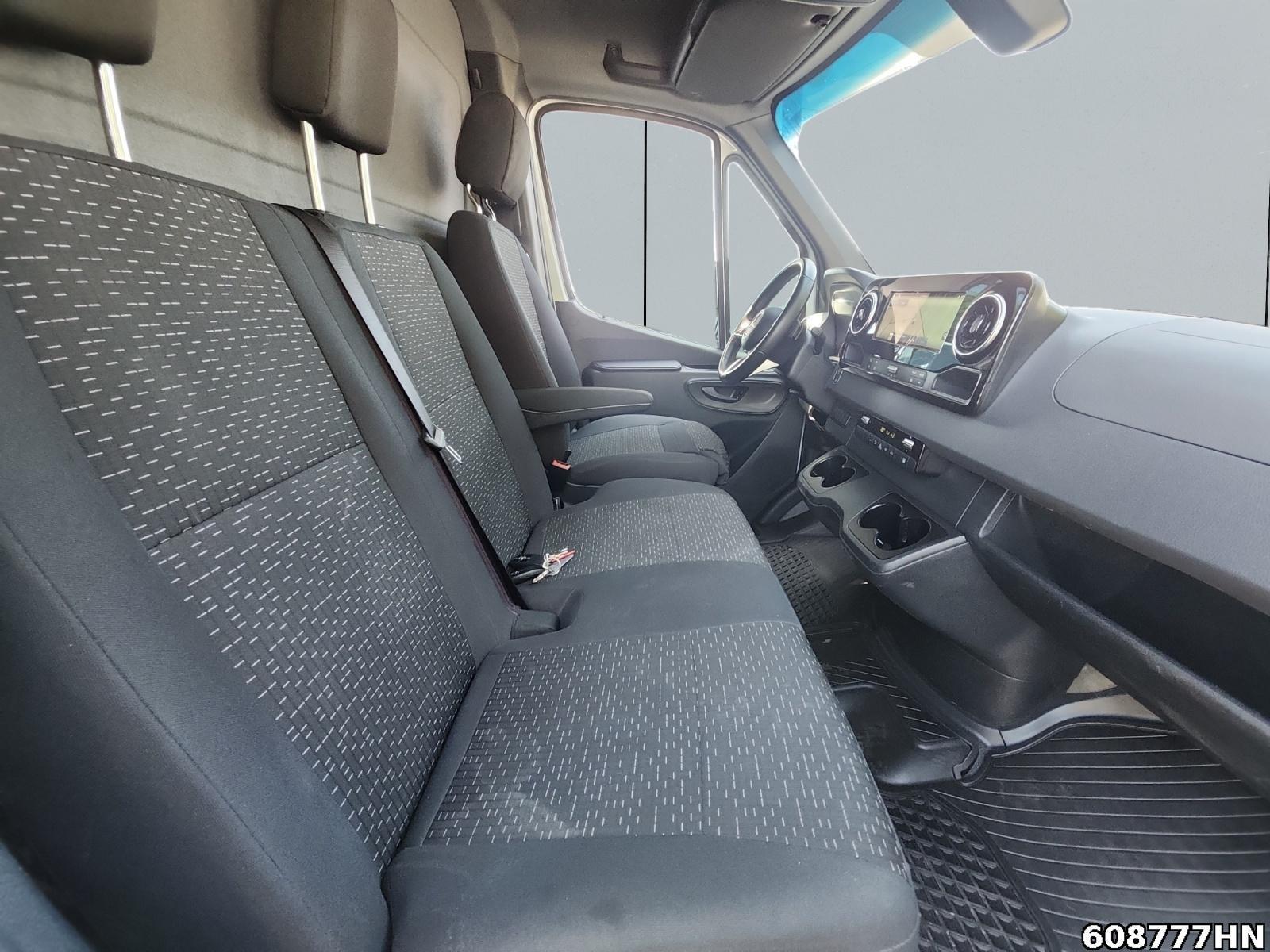 Fahrzeugabbildung Mercedes-Benz Sprinter 319 CDI Möbelkoffer*2,25m hoch*Kamera*