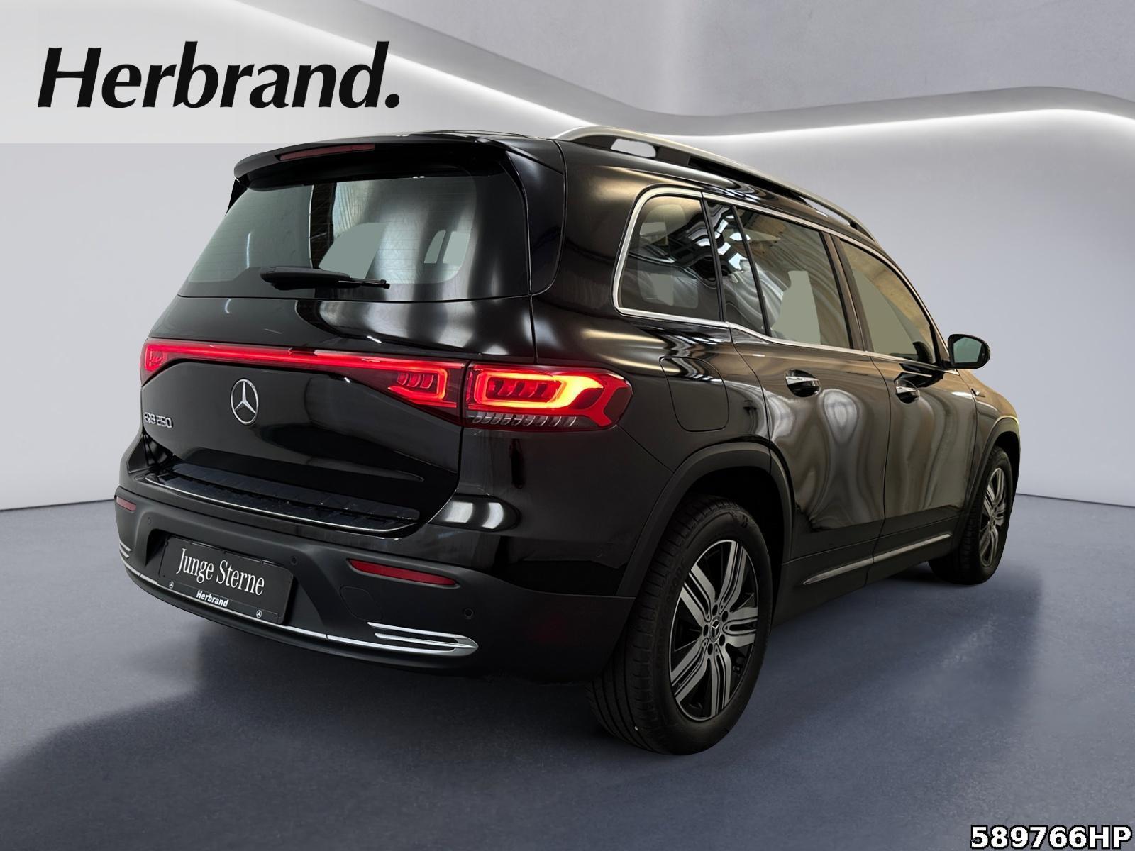 Fahrzeugabbildung Mercedes-Benz EQB Progressive Pano 360° Sound Ambiente