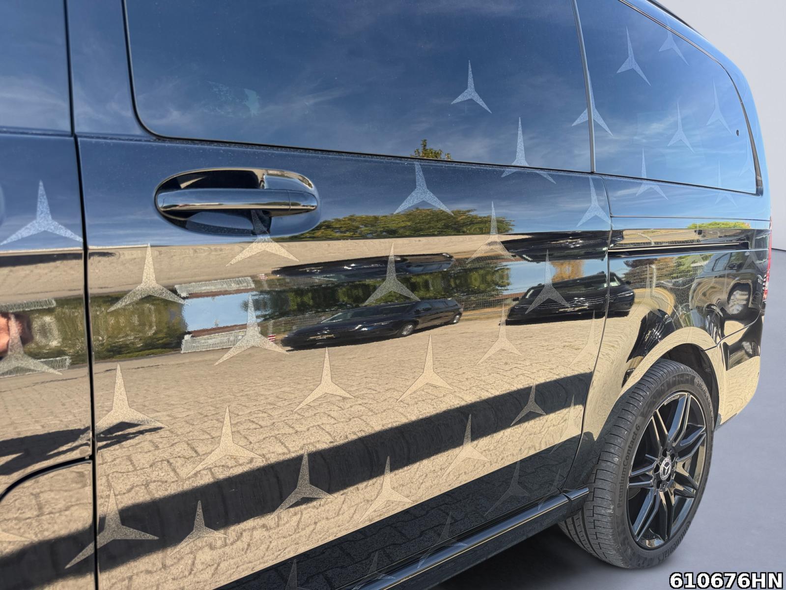 Fahrzeugabbildung Mercedes-Benz V 300 ED/L *SonderBekleb.*AHK2,5*4x4*STHZ*AMG*