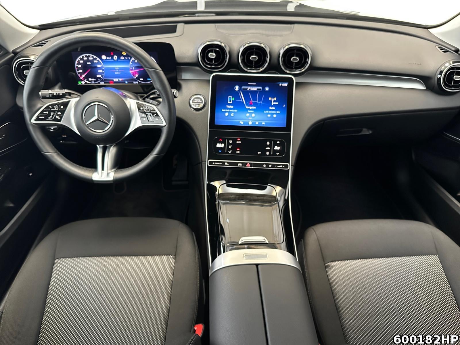 Fahrzeugabbildung Mercedes-Benz C 220 T d Avantgarde DigitalLight Distronic HUD
