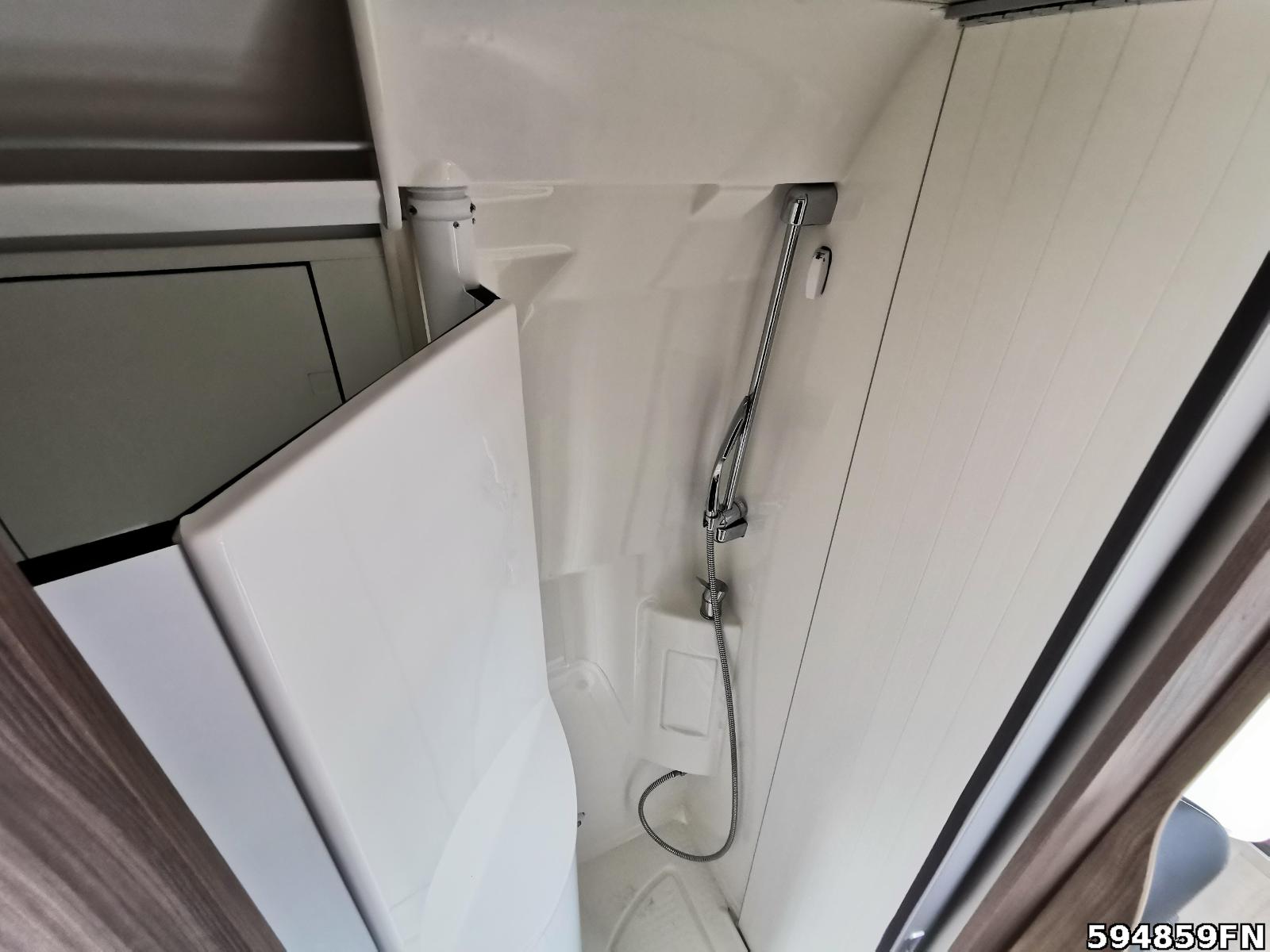 Fahrzeugabbildung Kabe Van 690 LB 