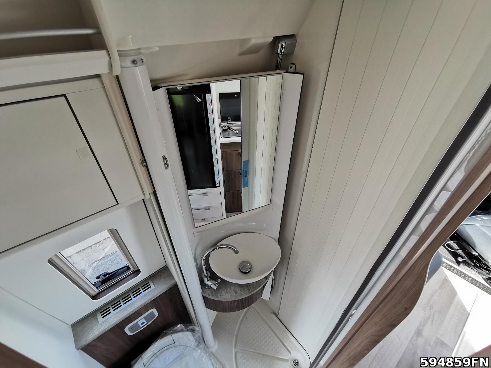 Fahrzeugabbildung Kabe Van 690 LB 