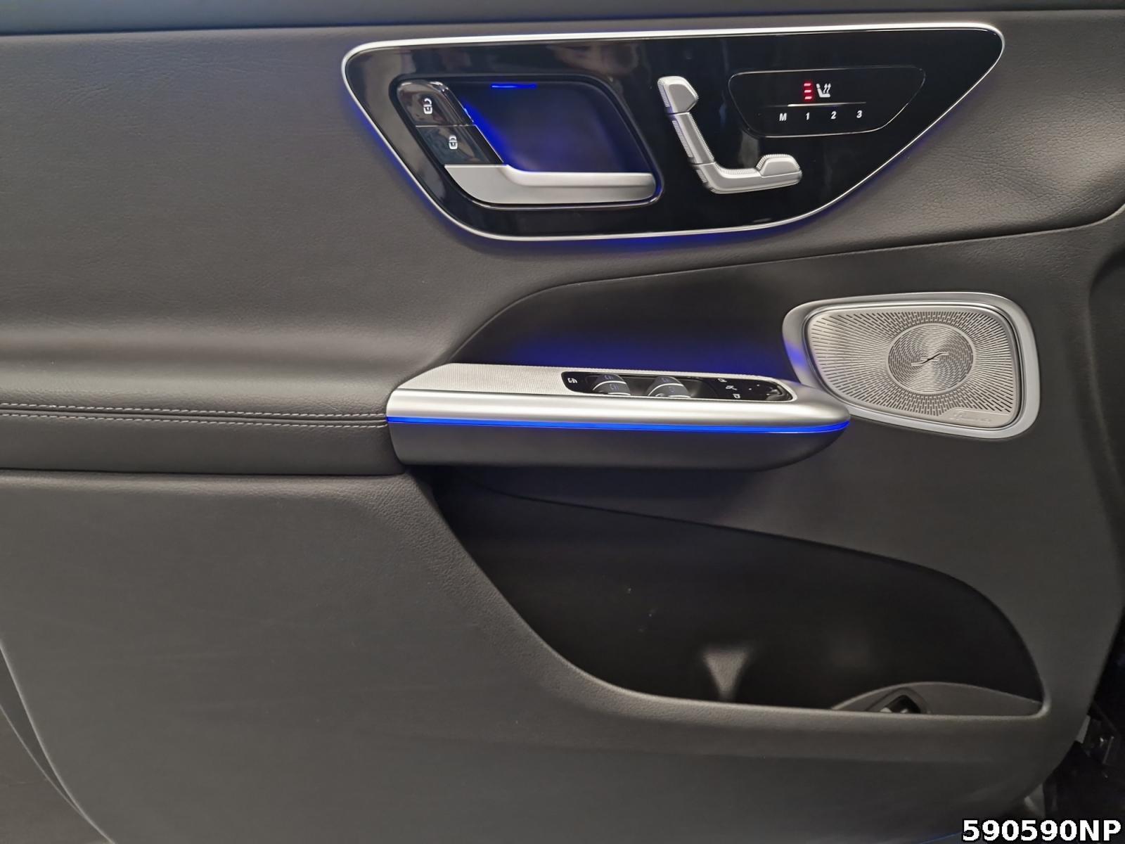 Fahrzeugabbildung Mercedes-Benz GLC 300 de 4M AMG Digital-Light AHK Night 360°