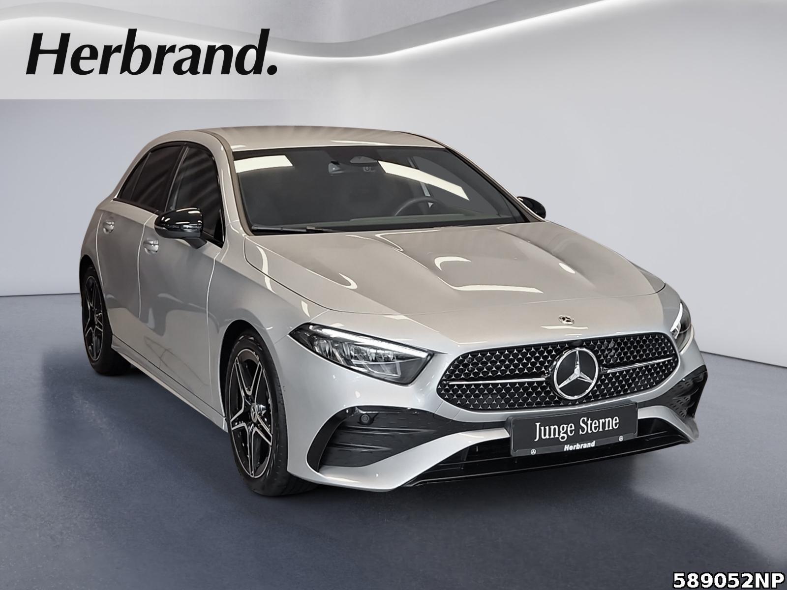 Fahrzeugabbildung Mercedes-Benz A 200 AMG Night LED Kamera Ambiente 18