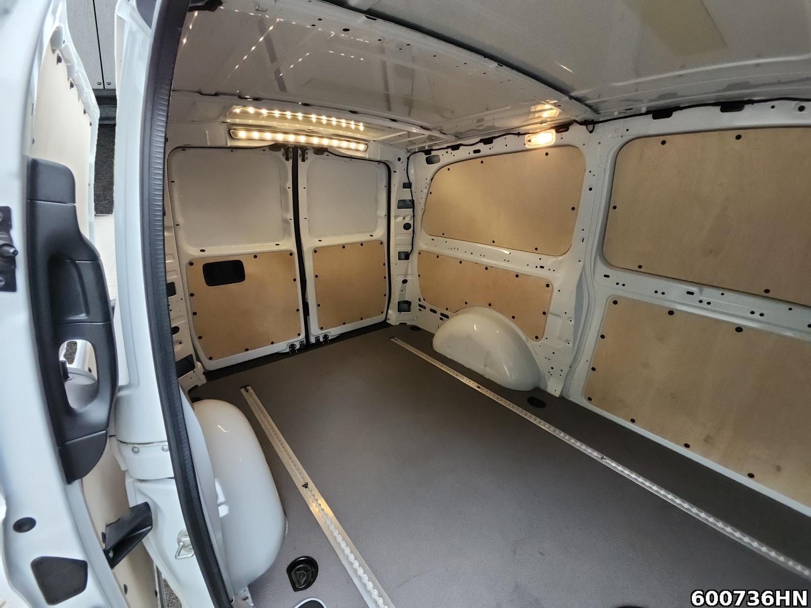 Fahrzeugabbildung Mercedes-Benz eVito 112 lang*Kamera*Tempomat*60KWh*EasyCargo*
