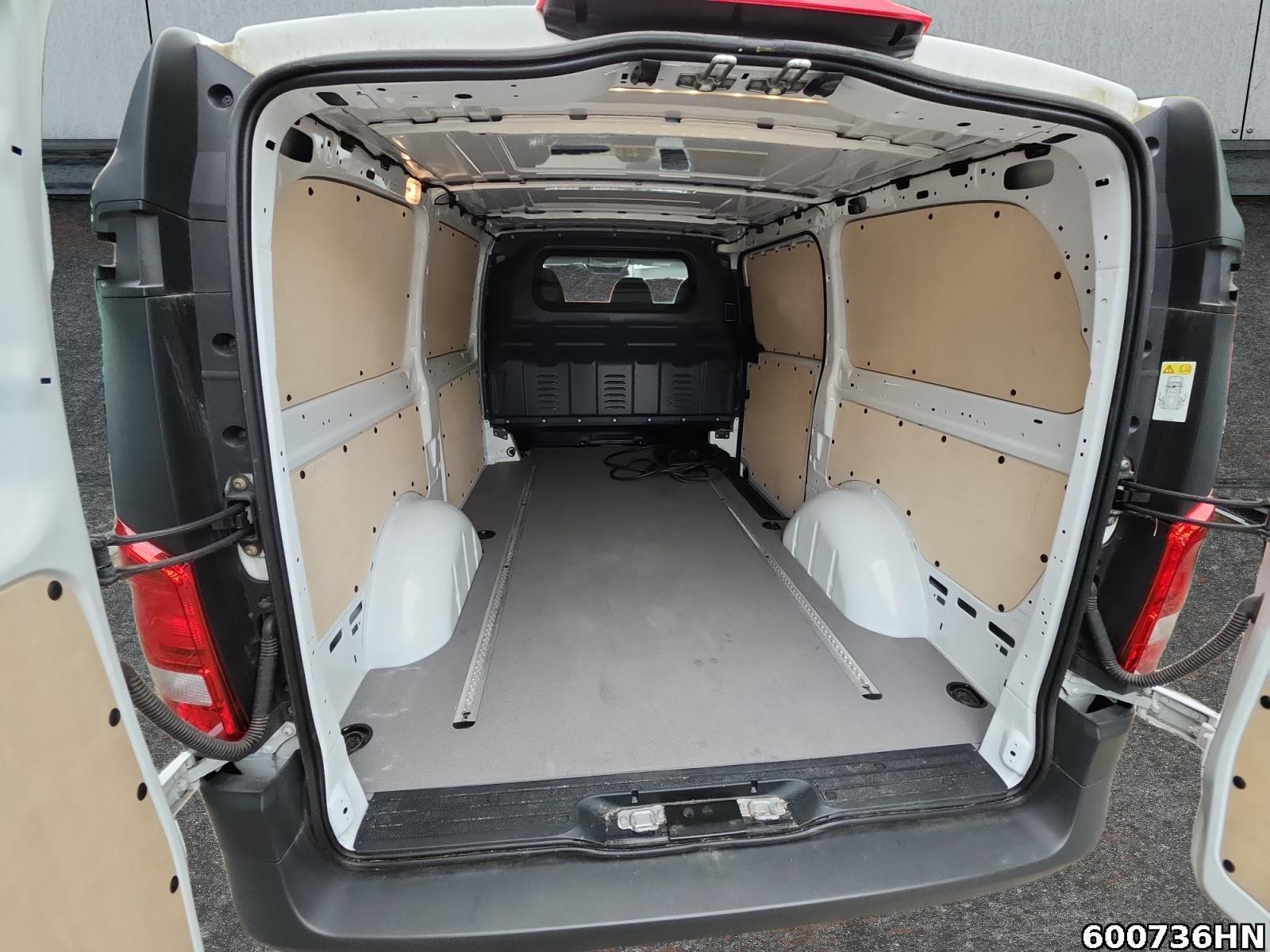 Fahrzeugabbildung Mercedes-Benz eVito 112 lang*Kamera*Tempomat*60KWh*EasyCargo*